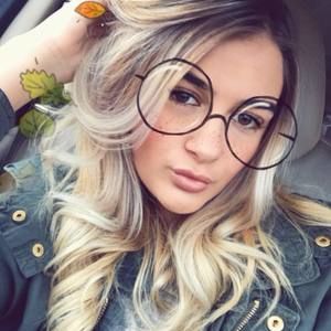 Meet your Posher, Kaylynn